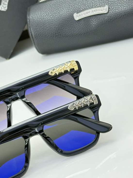 Picture of Chrome Hearts Sunglasses _SKUfw77797066fw